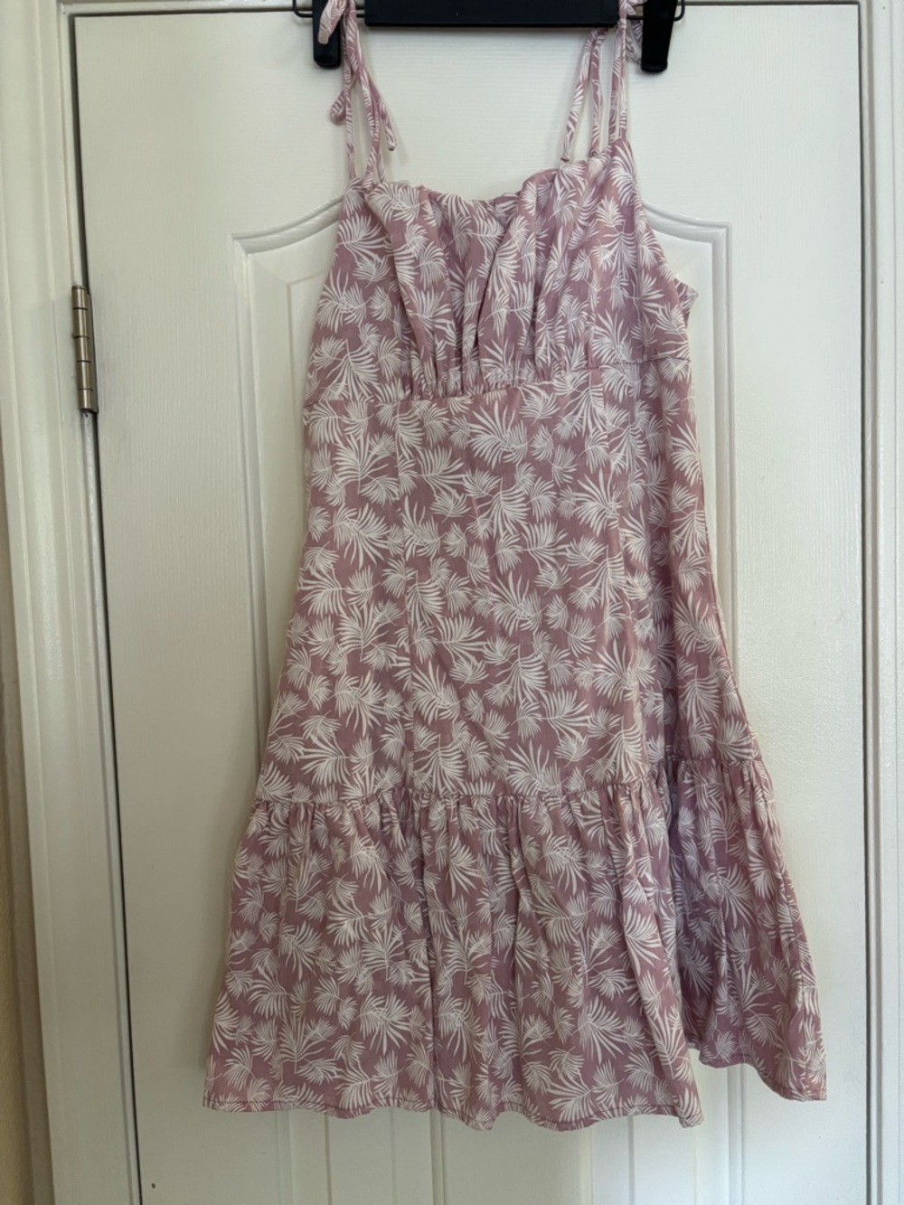 Lulus Pink Palm Print Tie-Strap Tiered Mini Dress Size M